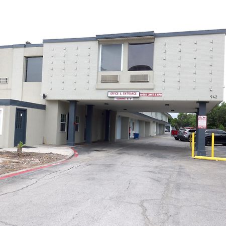 Americas Best Value Inn San Antonio Airport South Esterno foto