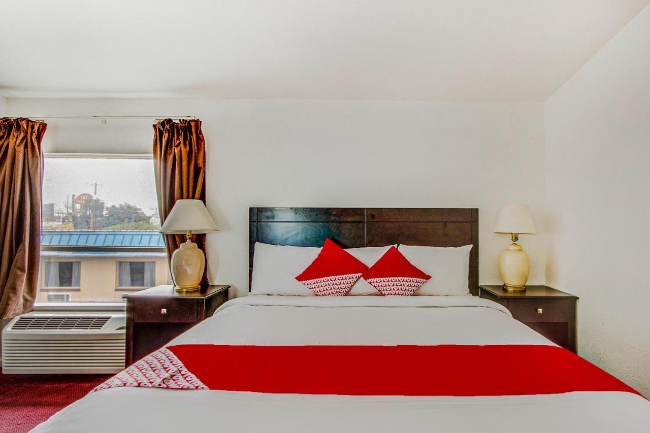 Americas Best Value Inn San Antonio Airport South Esterno foto