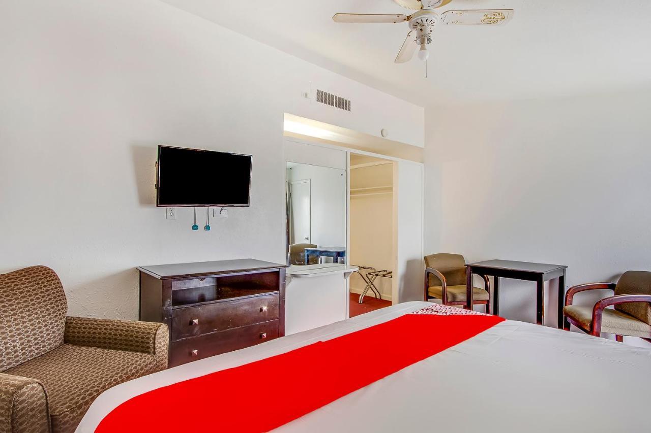 Americas Best Value Inn San Antonio Airport South Esterno foto