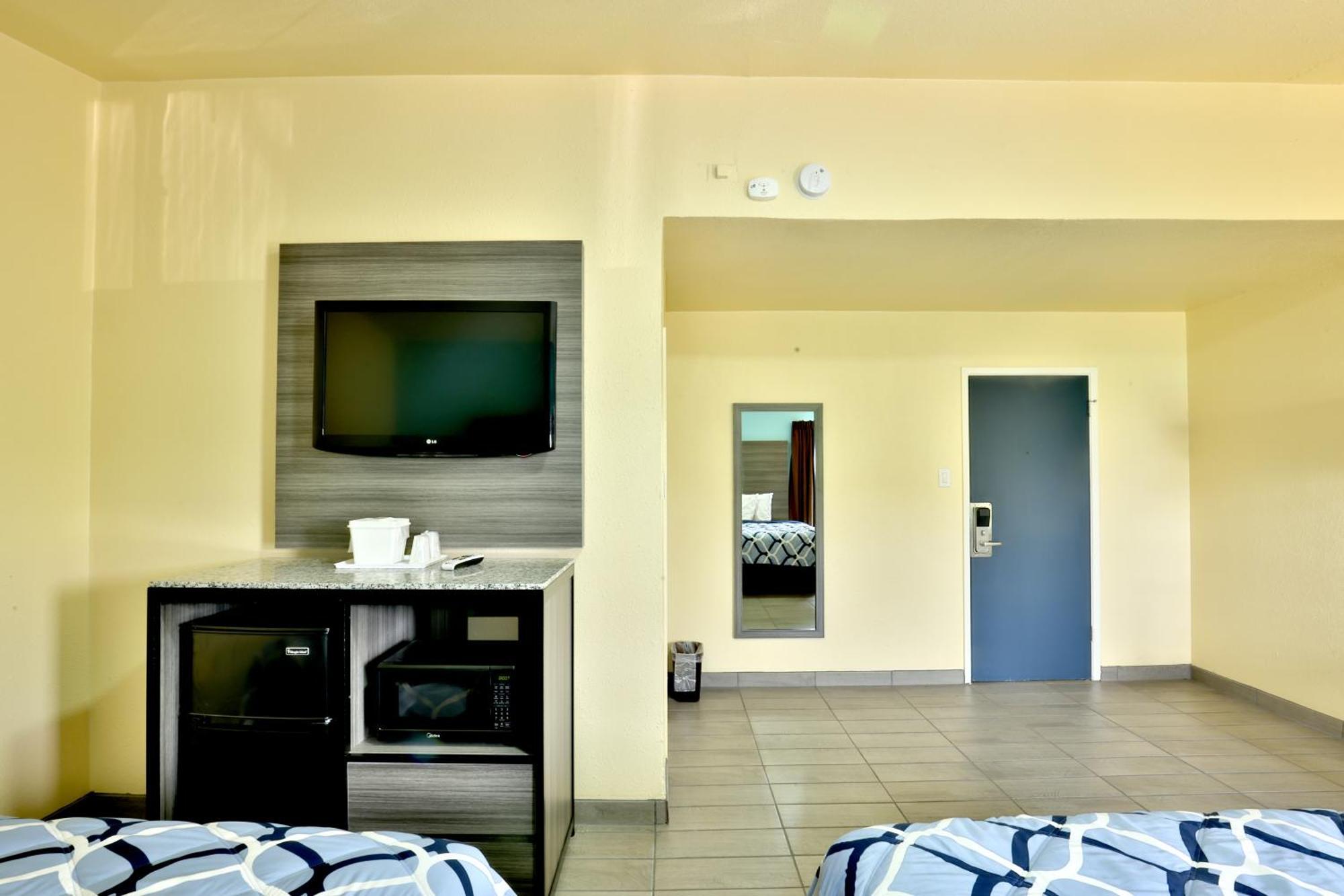 Americas Best Value Inn San Antonio Airport South Esterno foto